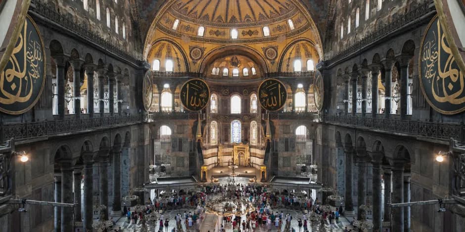 Ayasofya Camii Ziyaret Rehberi: Tarihçe ve Giriş Bilgileri