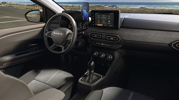 DACIA SANDERO   2025 görsel 2