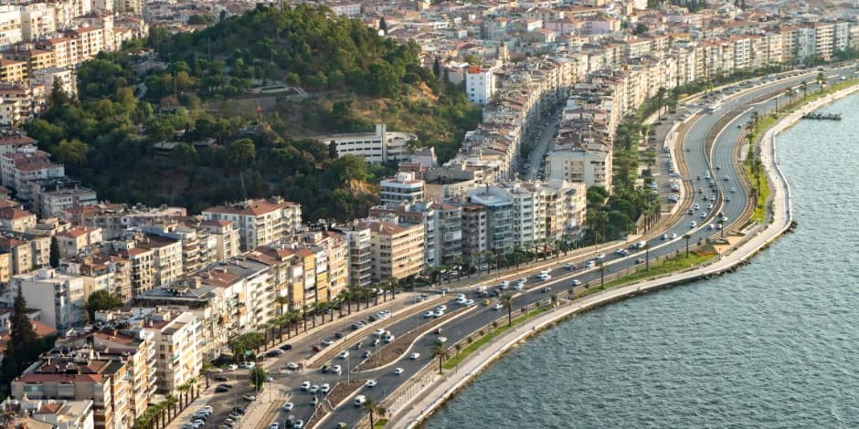 İzmir'de Gezilecek En Özel 10 Yer: Kordon'dan Efes'e
