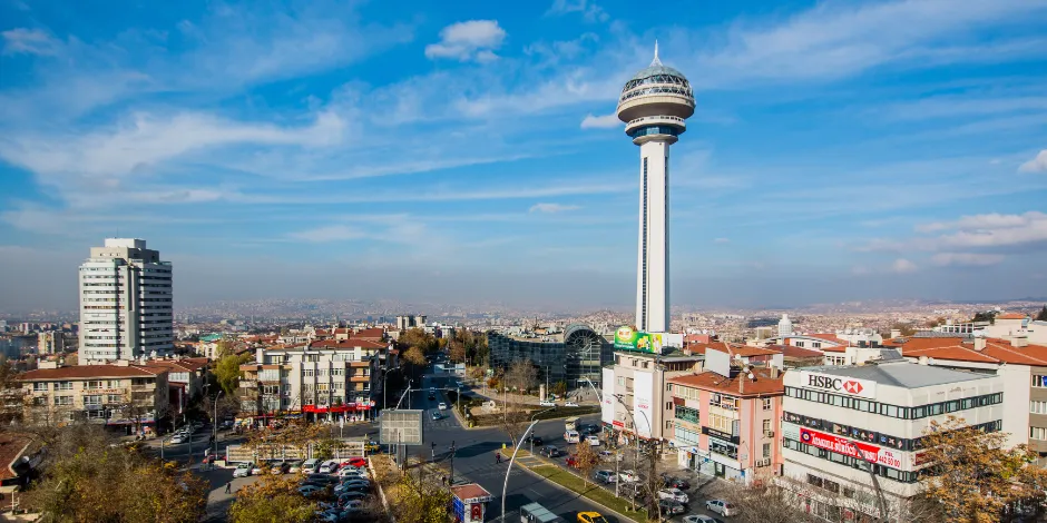 Kapak görseli: How to Get from Esenboğa to Kızılay? (Havaş & Metro)