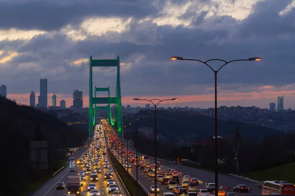 İstanbul Boğaz Köprüsü ve Araç Trafiği