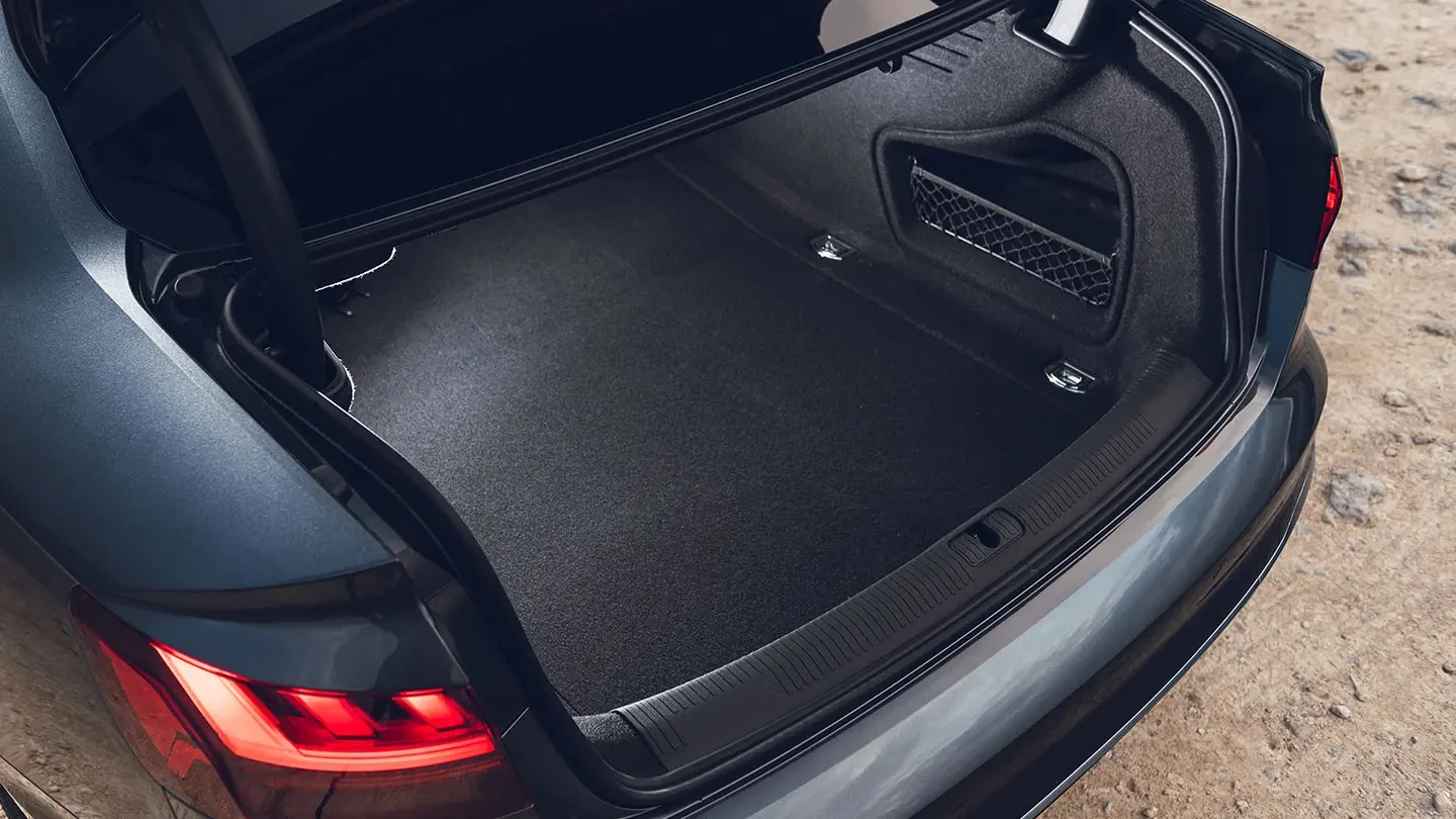 Audi A4 bagaj hacmi görseli