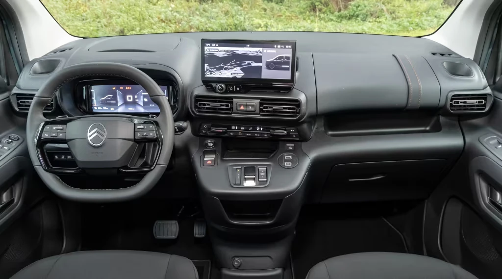 Citroen Berlingo iç mekan görseli