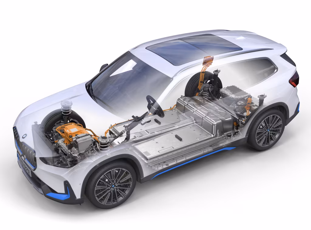 BMW iX1 motor görseli