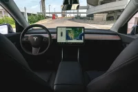 Tesla Model Y iç mekan görseli