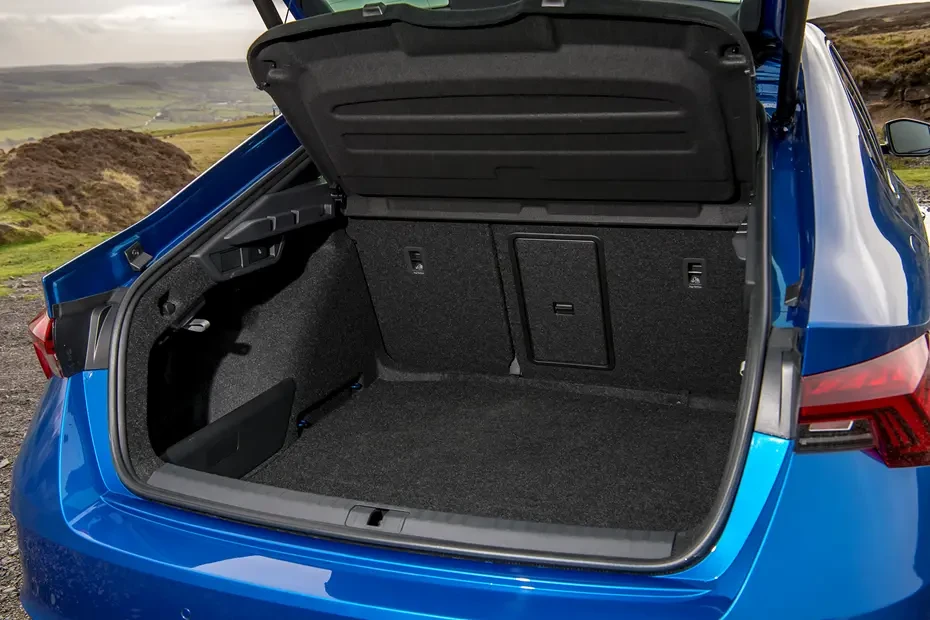 Skoda Octavia bagaj hacmi görseli