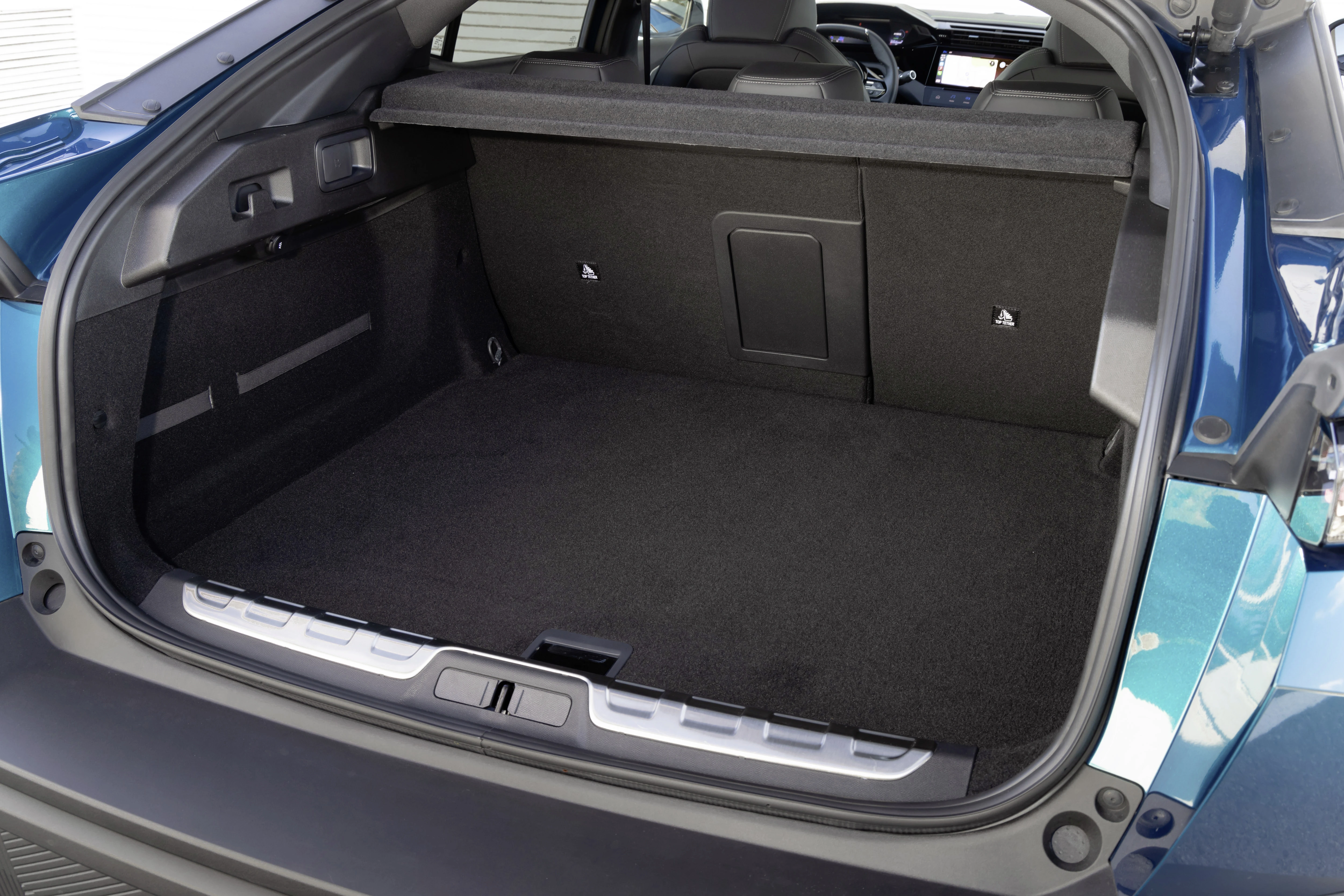 Peugeot 408 bagaj hacmi görseli