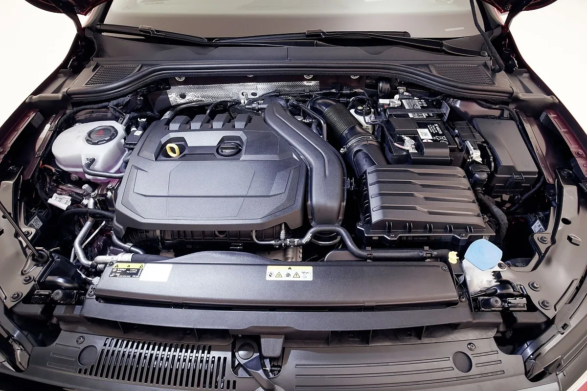 Volkswagen Golf motor görseli