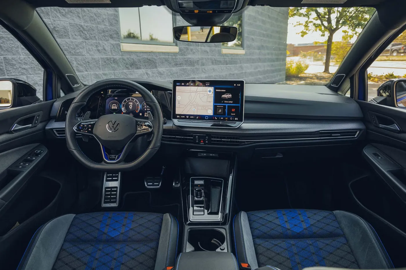 Volkswagen Golf iç mekan görseli